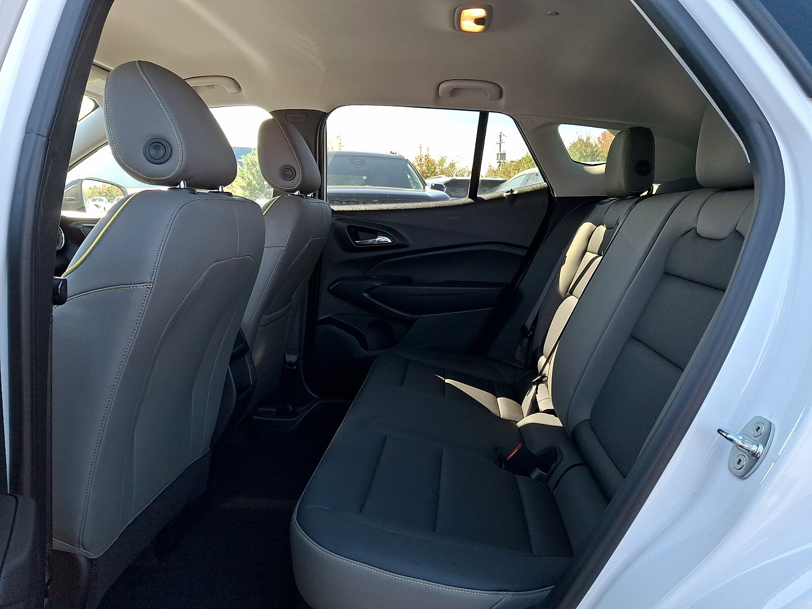 Certified 2024 Chevrolet Trax ACTIV w/ Driver Confidence Package FWD image 10