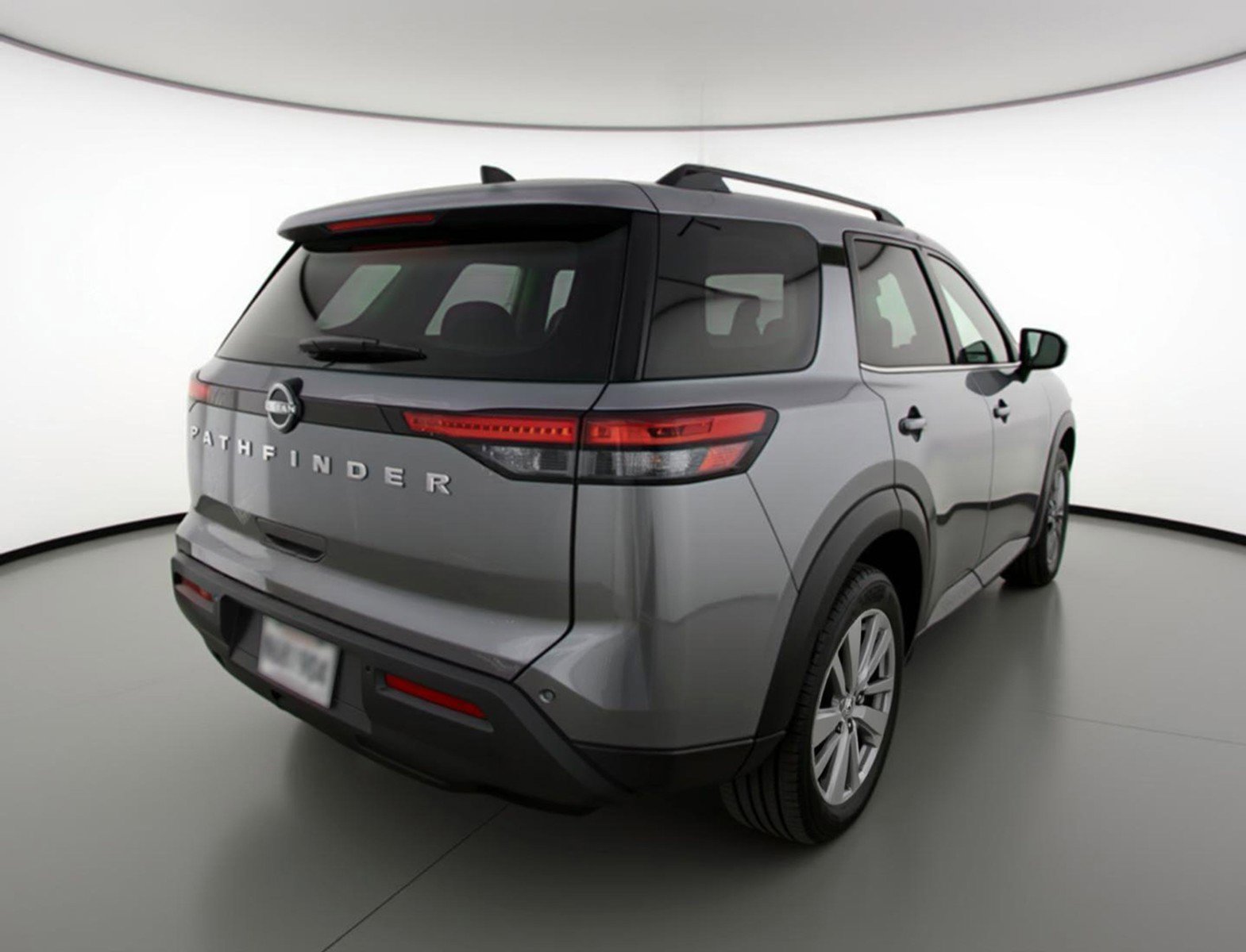 Used 2025 Nissan Pathfinder SV image 9