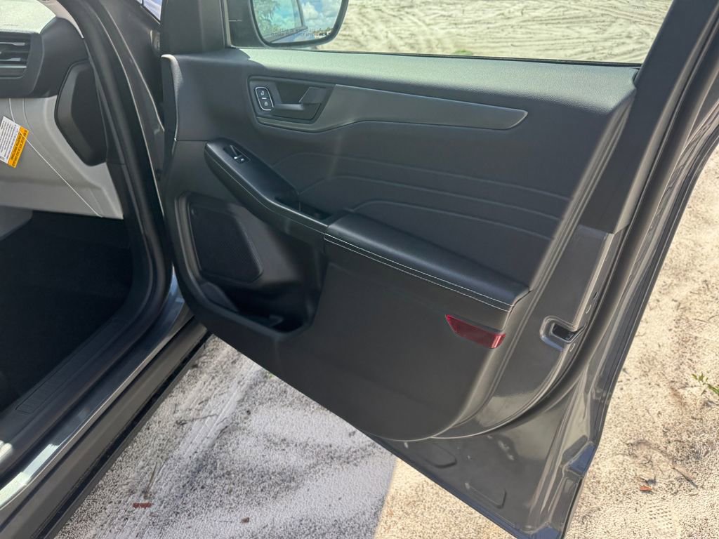 New 2026 Ford Escape Active image 19