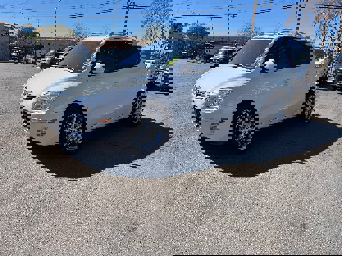 Used 2011 Hyundai Elantra SE image 10