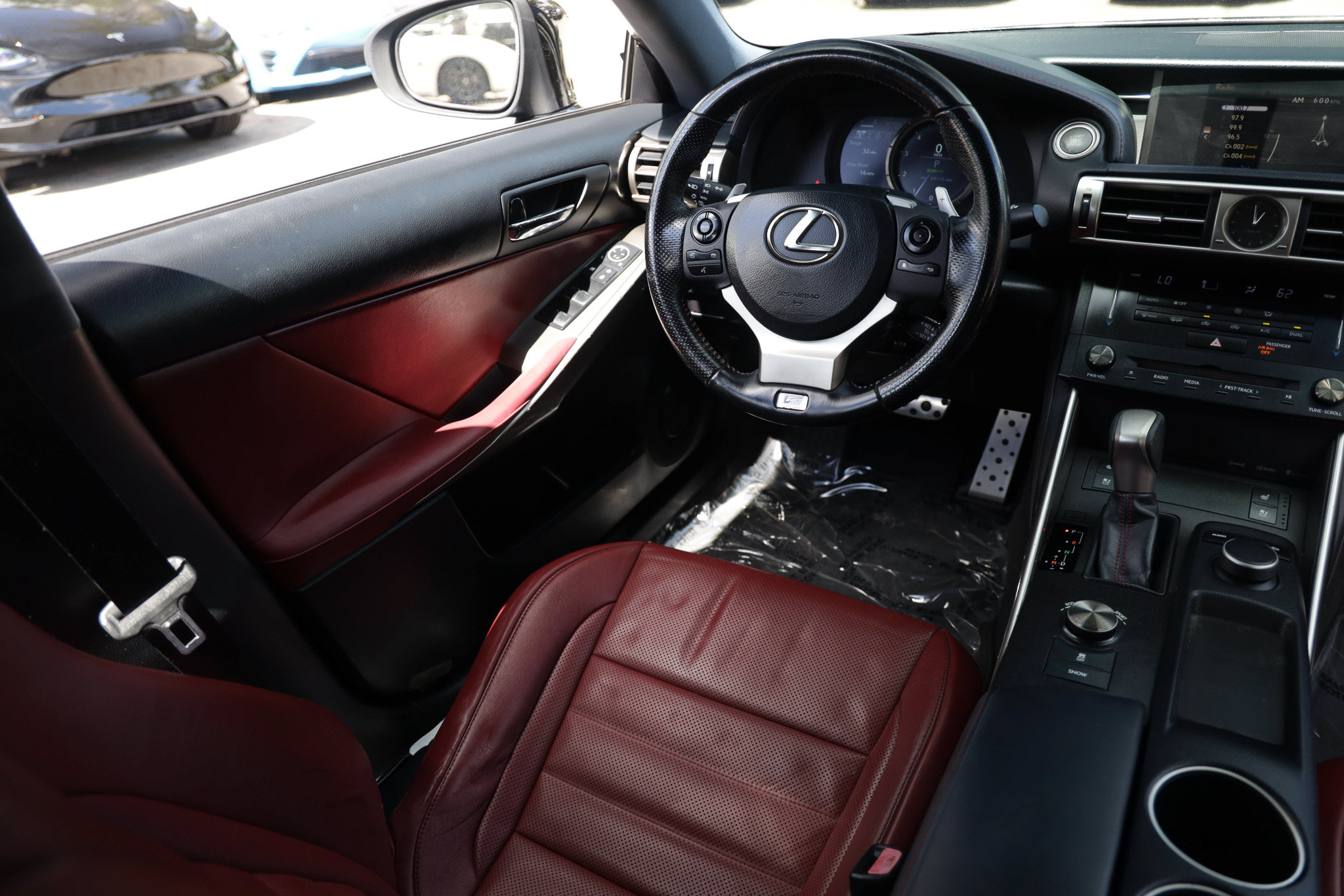 Used 2016 Lexus IS 200t w/ F Sport Package RWD image 25