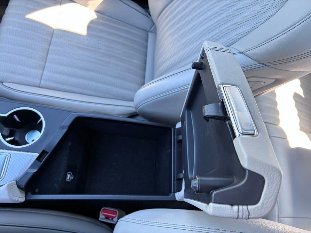 Used 2023 Genesis G70 3.3T w/ Sport Advanced Package image 36