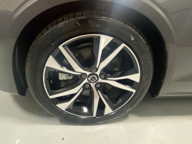 Used 2025 Volvo S60 B5 Core AWD/4WD image 5