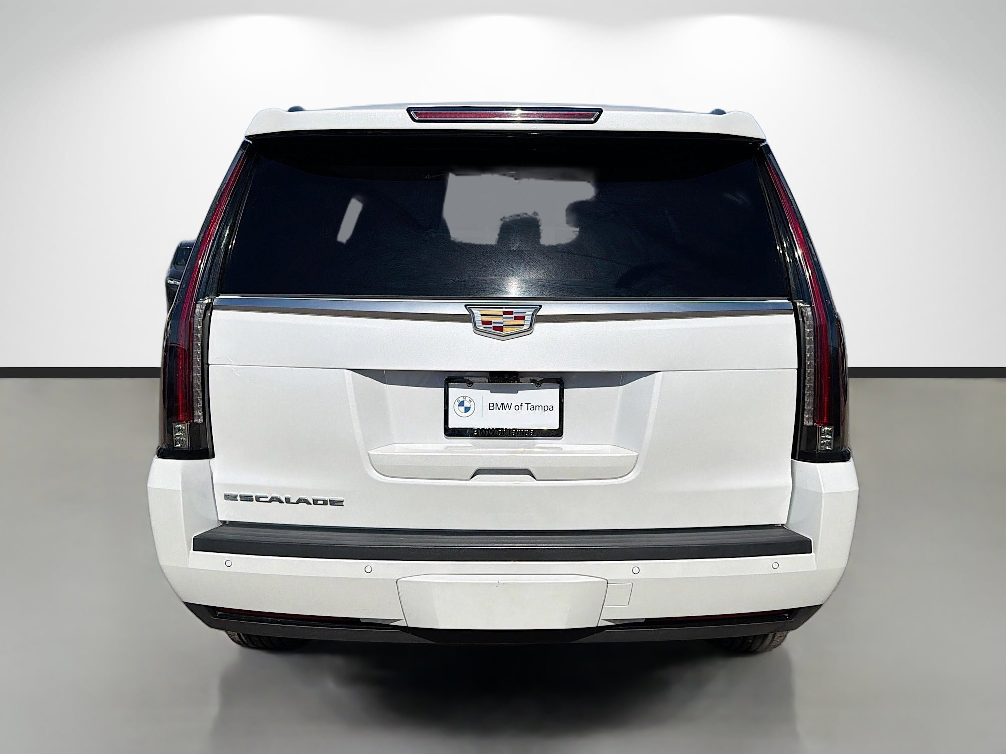 Used 2020 Cadillac Escalade Luxury image 4