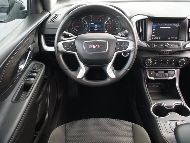 Used 2024 GMC Terrain SLE image 5