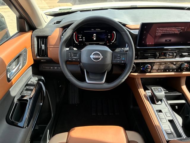 New 2026 Nissan Pathfinder Platinum FWD image 15