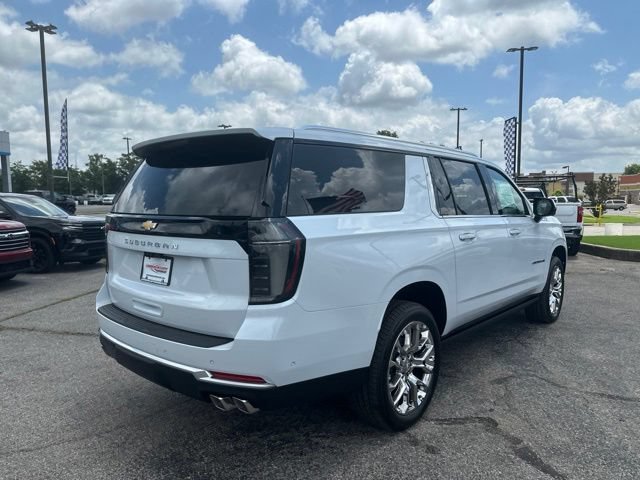 New 2026 Chevrolet Suburban High Country AWD/4WD image 3