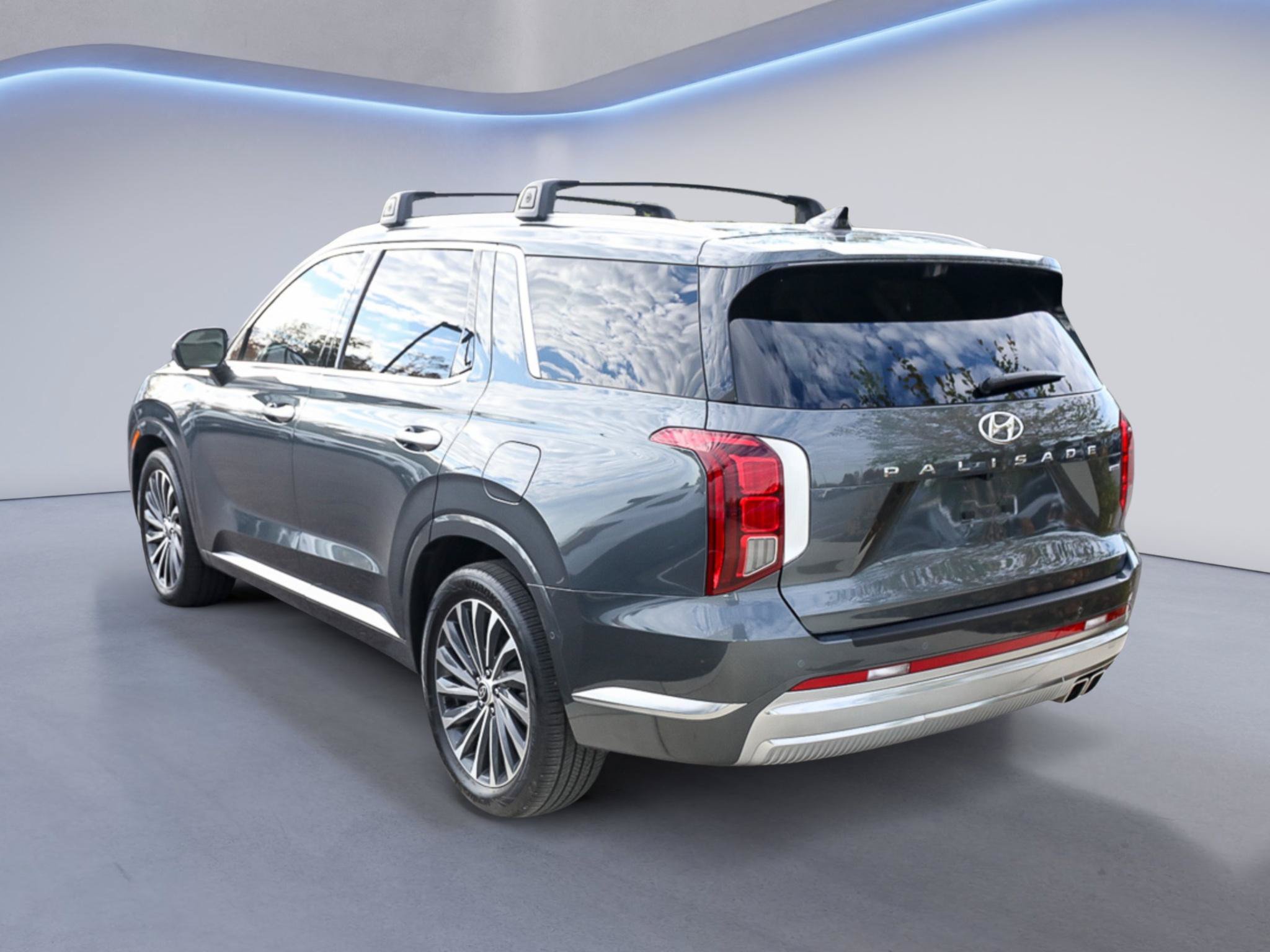 Used 2023 Hyundai Palisade Calligraphy AWD/4WD image 4