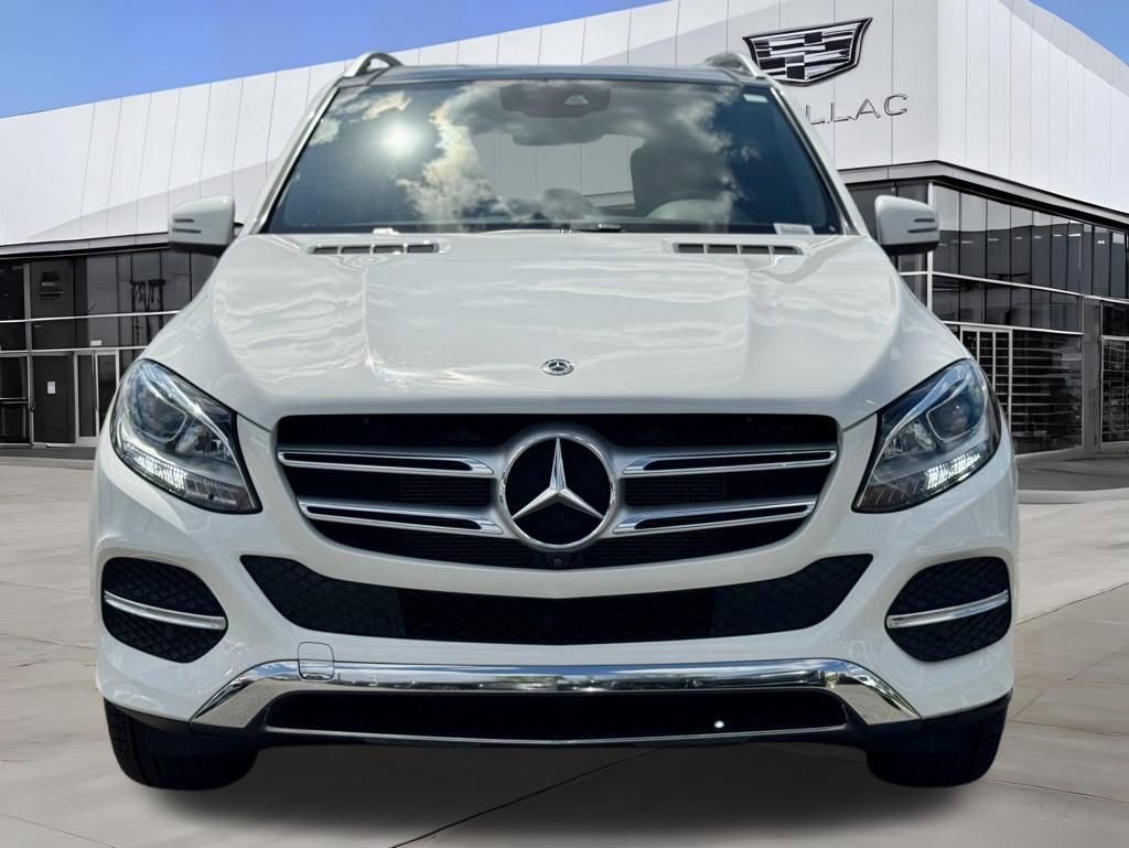 Used 2019 Mercedes-Benz GLE 400 4MATIC image 4