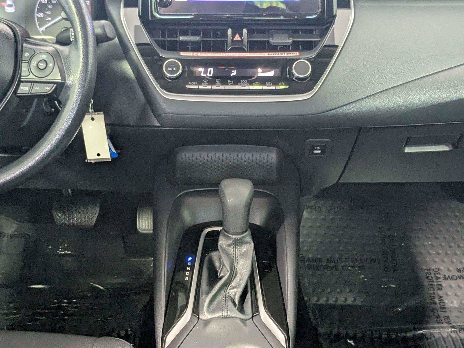 Certified 2025 Toyota Corolla LE FWD image 39