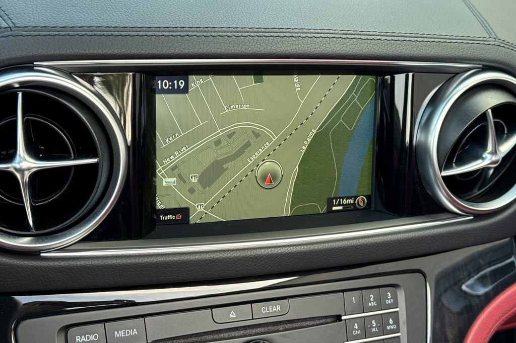 Used 2020 Mercedes-Benz SL 550 image 22