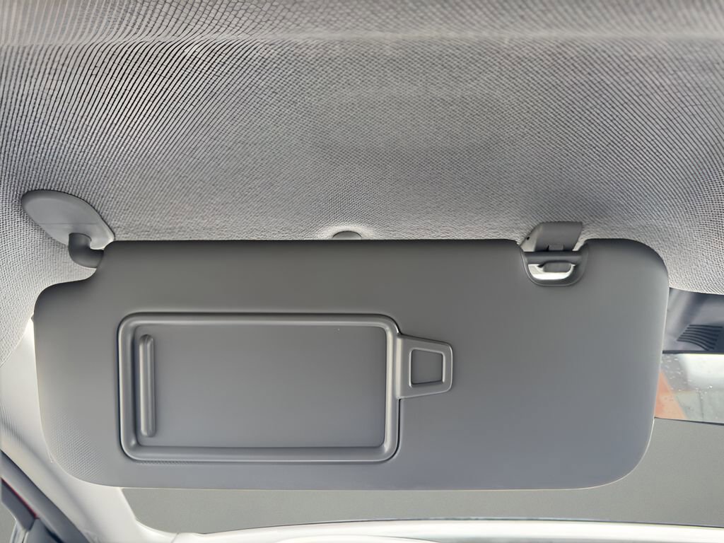 Used 2025 Hyundai Elantra SE image 17