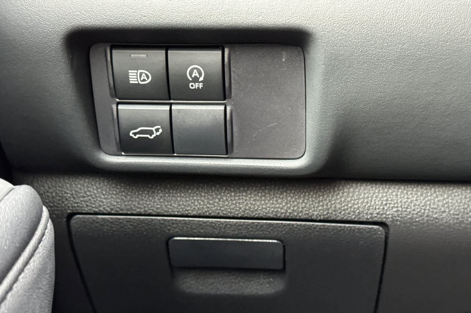 Used 2023 Toyota Highlander XLE FWD image 31