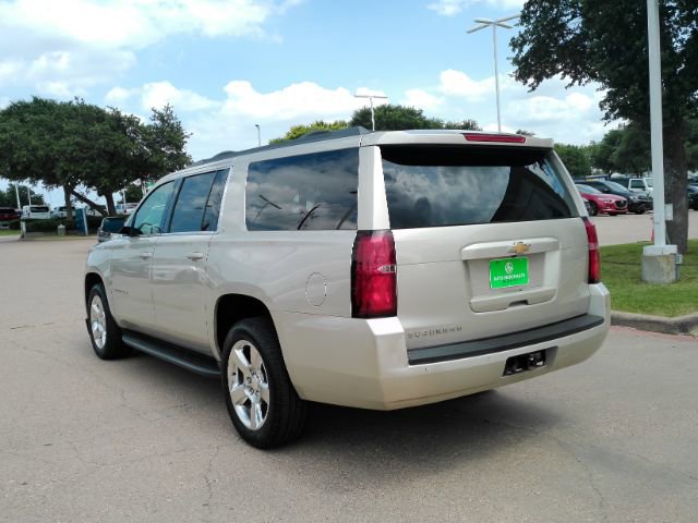 Used 2016 Chevrolet Suburban LT RWD image 9