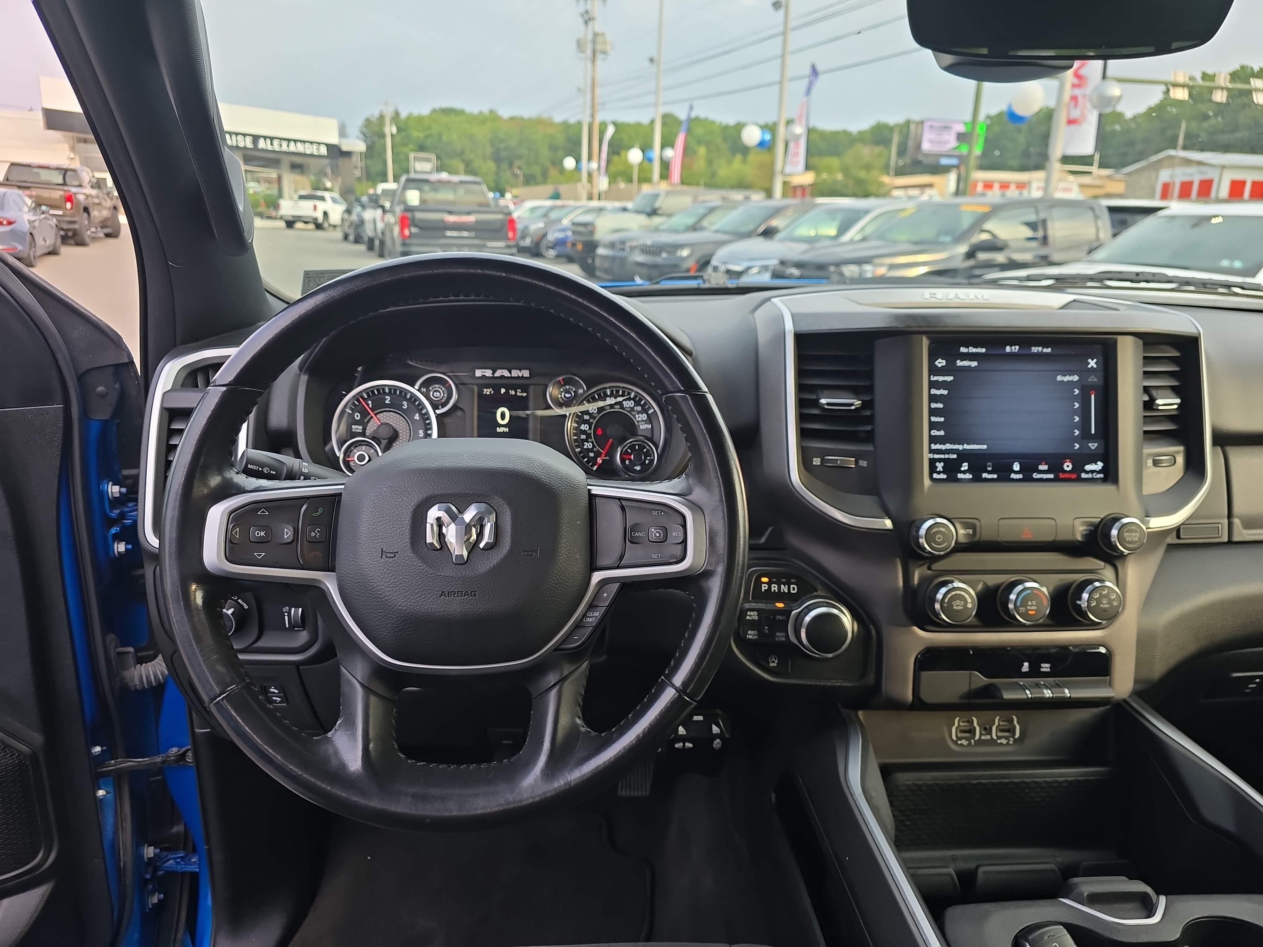 Used 2021 RAM 1500 Big Horn AWD/4WD image 17