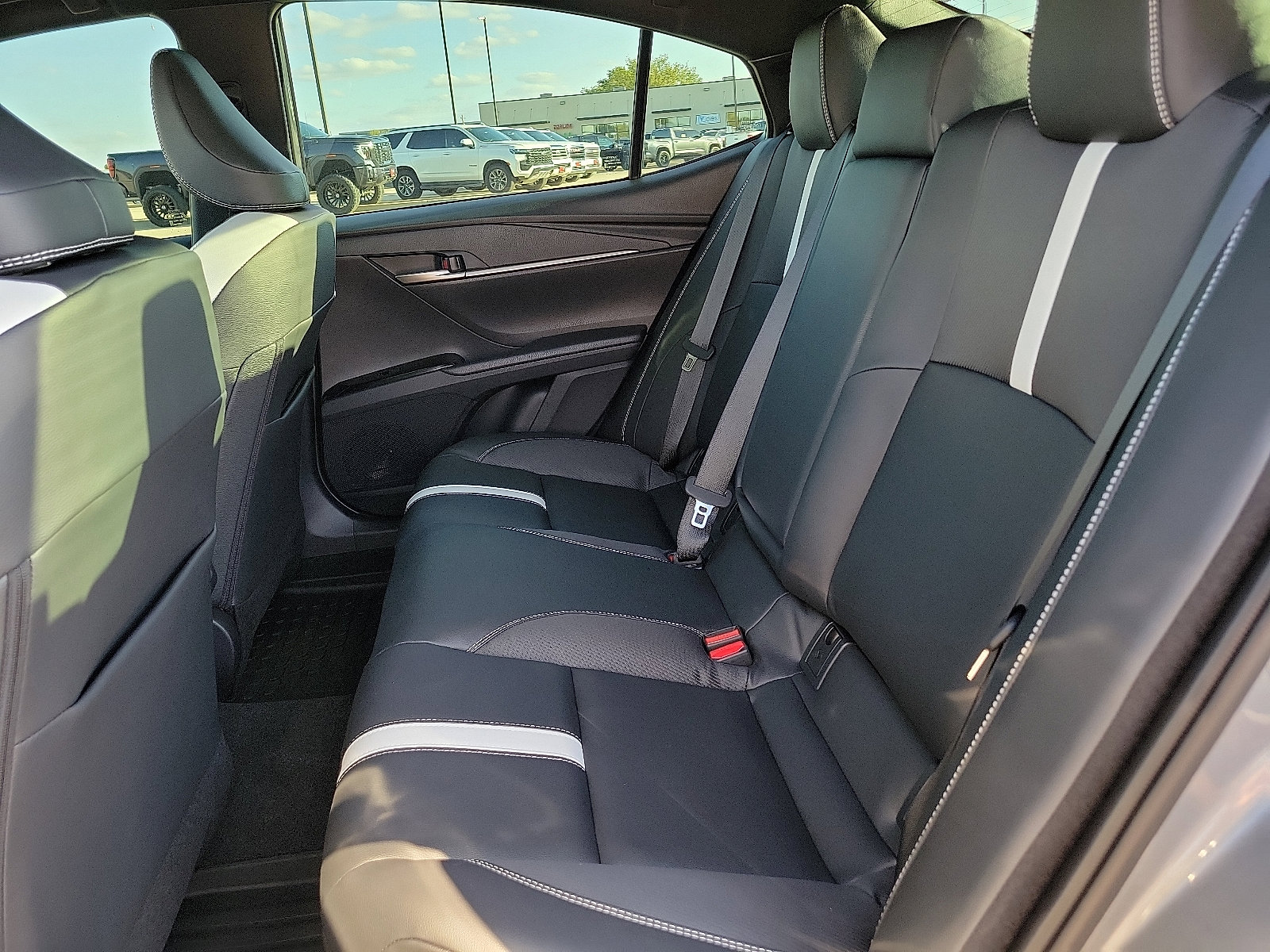 New 2026 Toyota Camry SE w/ Convenience Package image 8