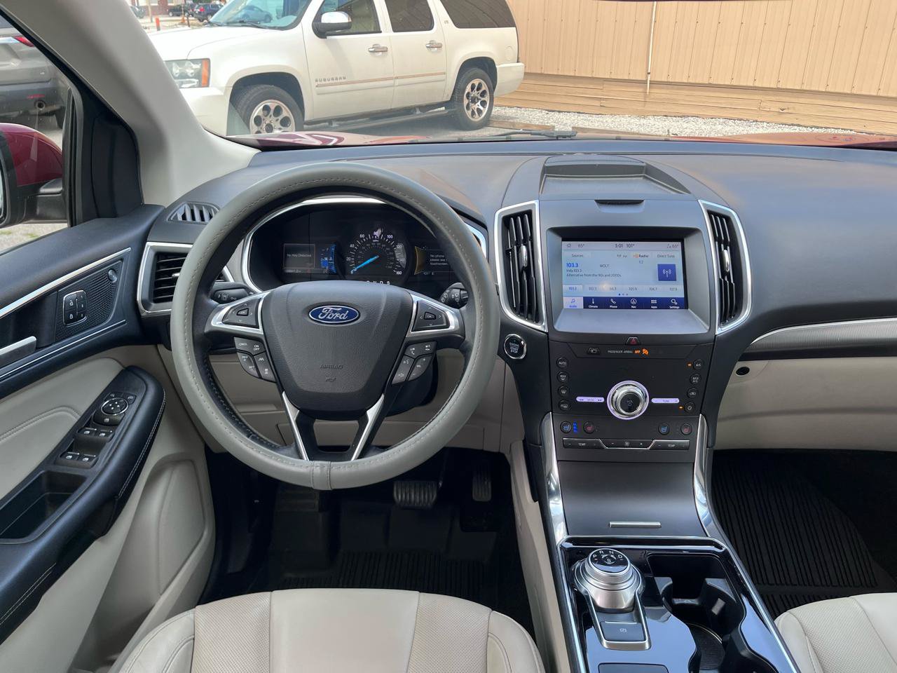 Used 2020 Ford Edge Titanium w/ Equipment Group 301A FWD image 24