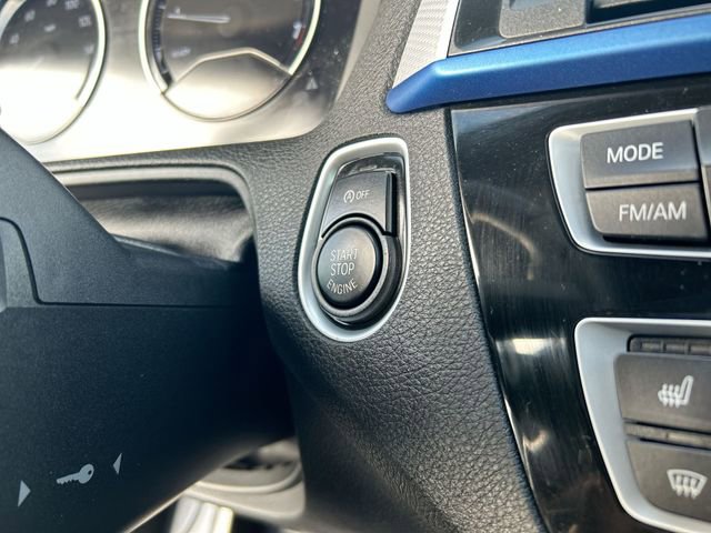 Used 2020 BMW 230i Convertible w/ M Sport Package image 17