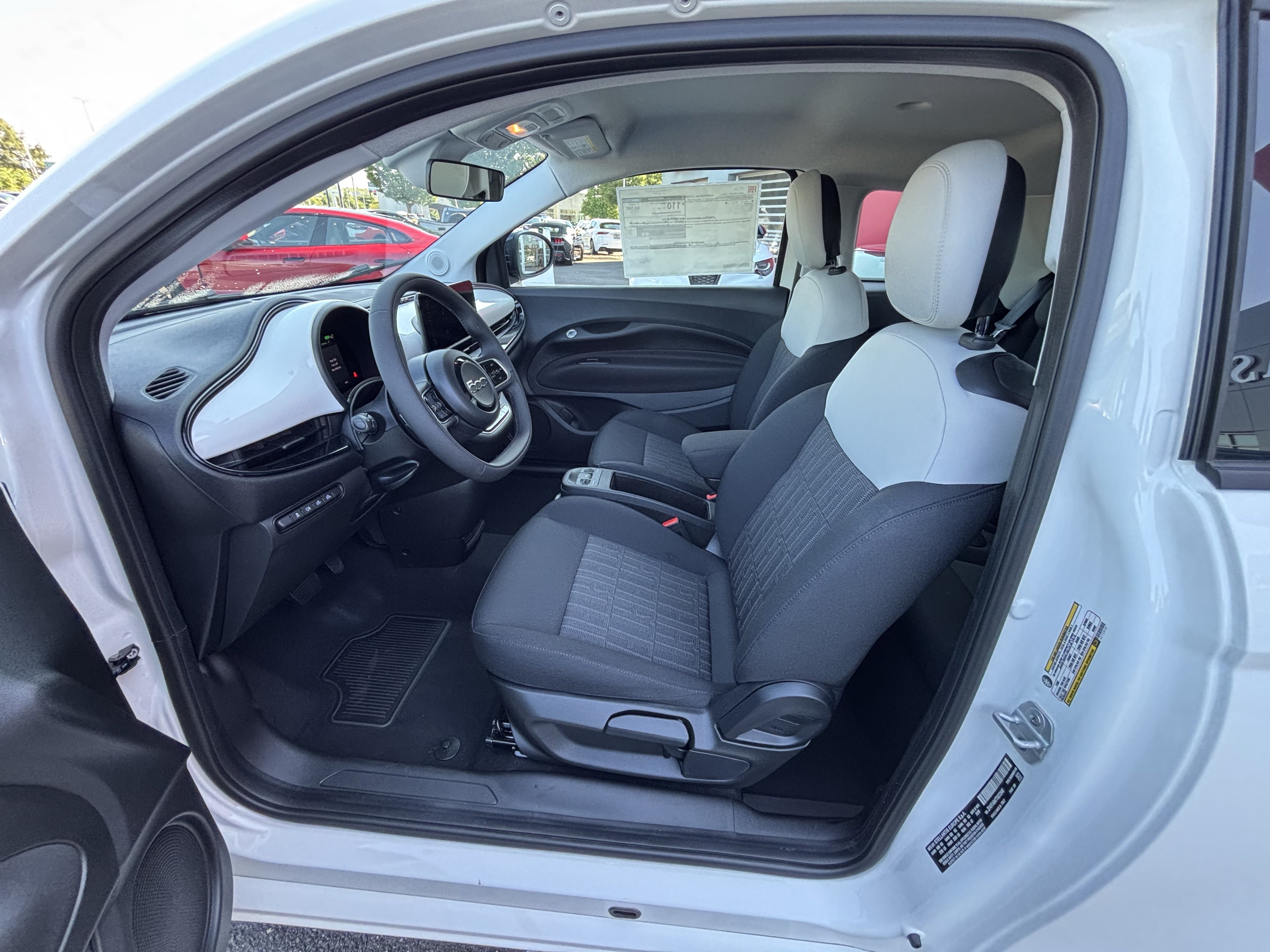 New 2026 FIAT 500 e w/ Comfort Group FWD image 27