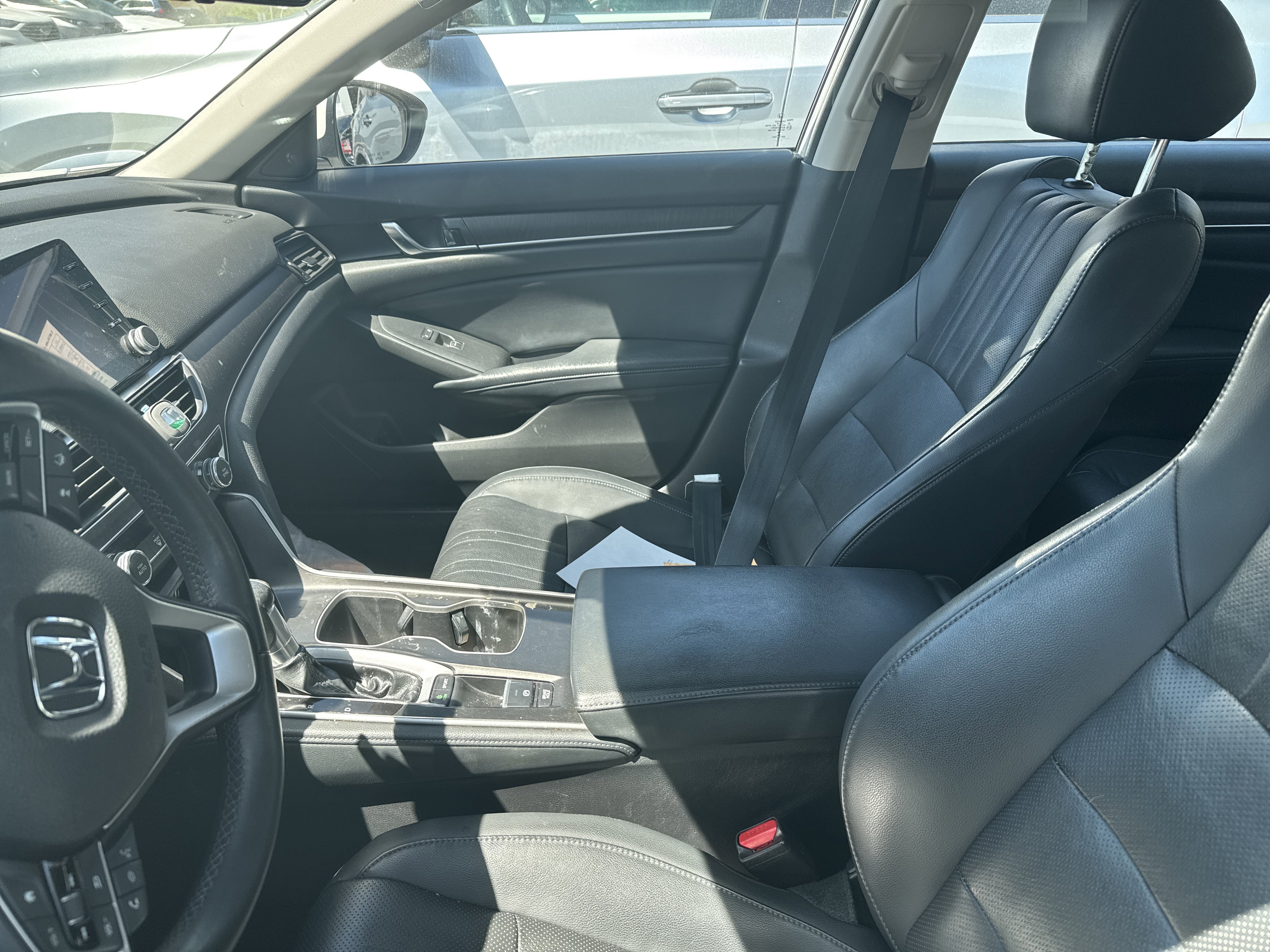 Used 2018 Honda Accord Touring image 5