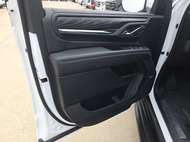 Used 2024 GMC Yukon XL Denali w/ Advanced Technology Package AWD/4WD image 22