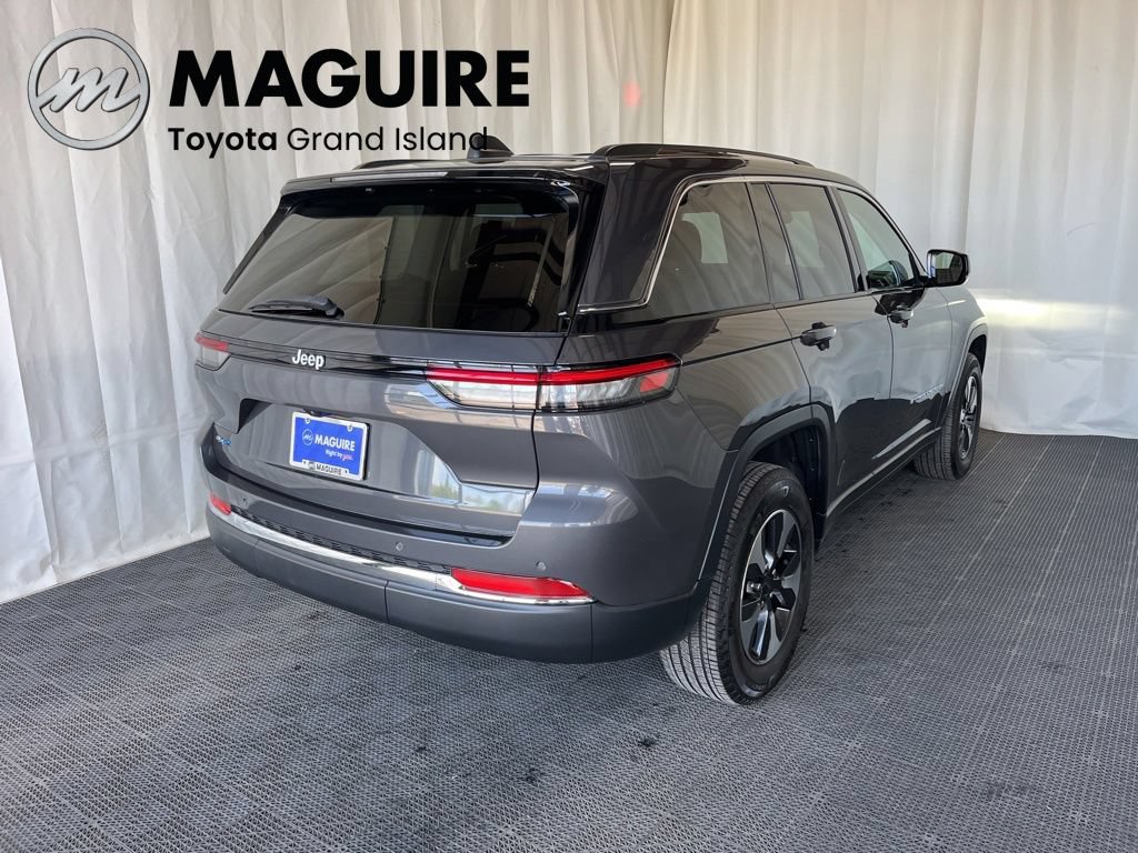 Used 2023 Jeep Grand Cherokee 4WD 4xe image 32