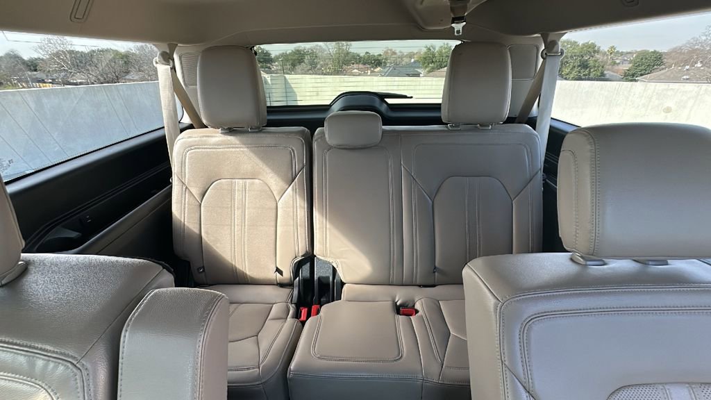 Used 2024 Ford Expedition Max Limited image 35