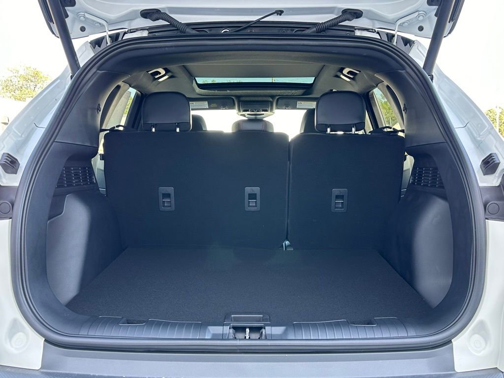 New 2026 Ford Escape ST-Line w/ Tech Pack #1 AWD/4WD image 24