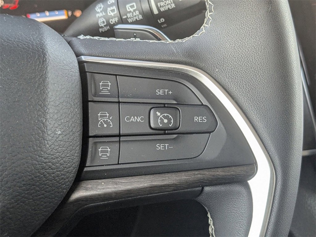 Used 2024 Jeep Grand Cherokee Limited w/ MOPAR Finishing Package image 20