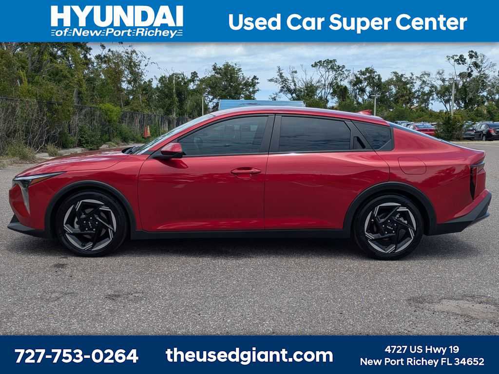 Used 2025 Kia K4 EX FWD image 2