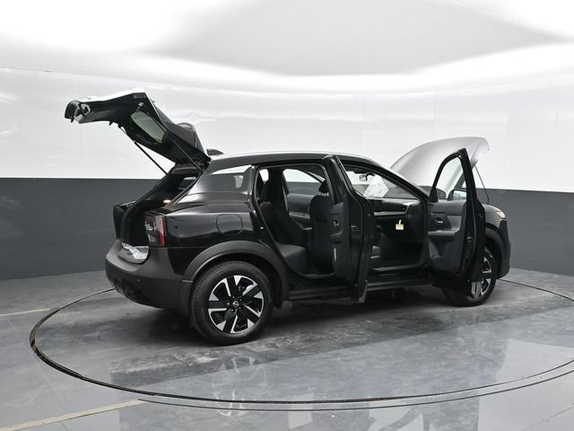 Used 2025 Nissan Kicks SV w/ SV Premium Package AWD/4WD image 37