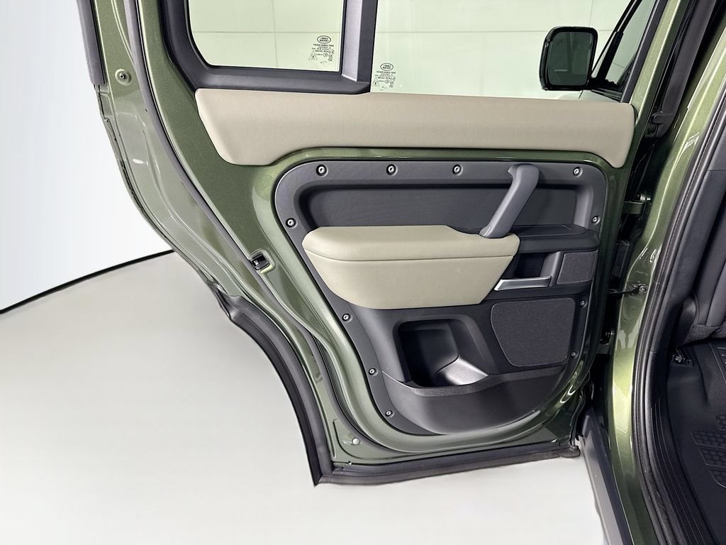 New 2026 Land Rover Defender 110 S AWD/4WD image 28