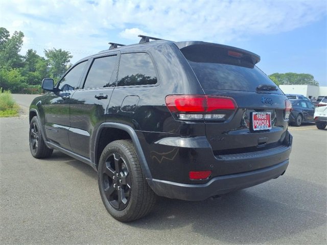 Used 2019 Jeep Grand Cherokee Laredo image 5