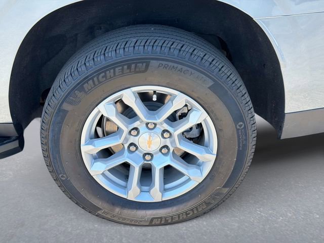 Used 2025 Chevrolet Suburban LS w/ Max Trailering Package AWD/4WD image 10