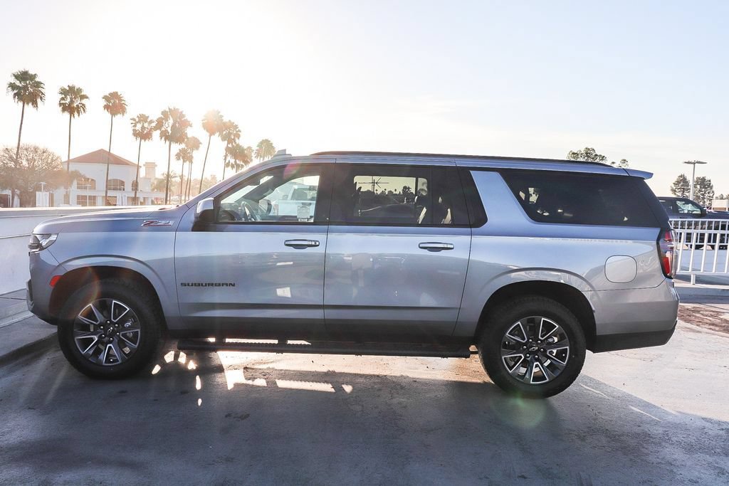 Used 2023 Chevrolet Suburban Z71 AWD/4WD image 14