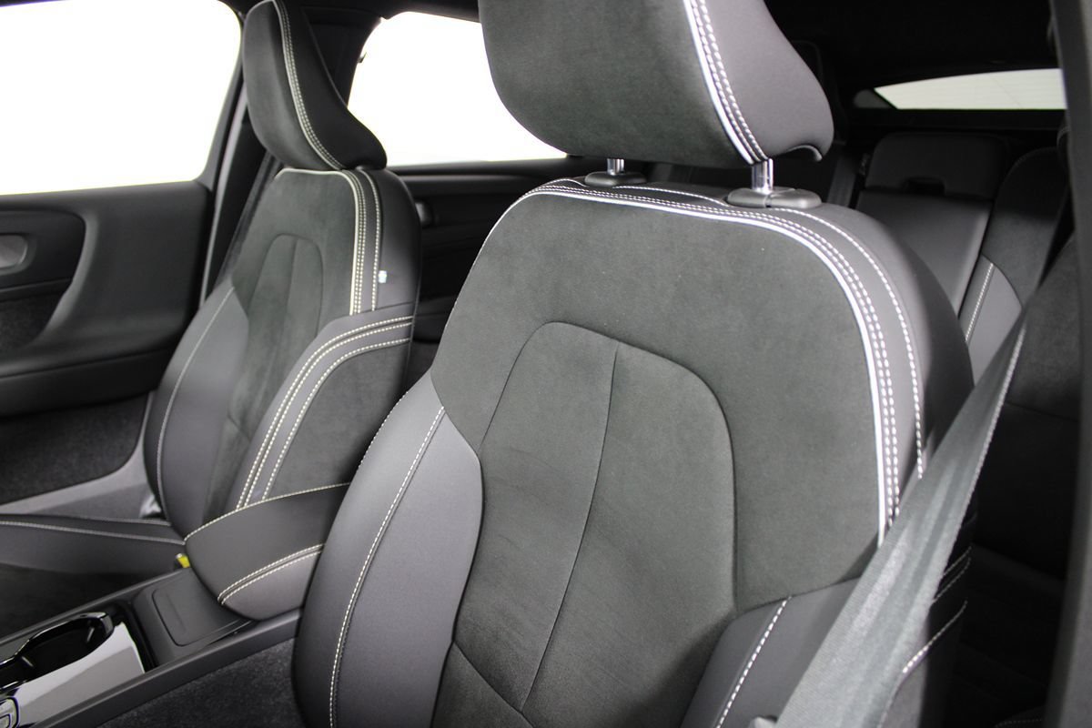 Used 2023 Volvo C40 P8 Recharge Ultimate w/ Protection Package Premier AWD/4WD image 15