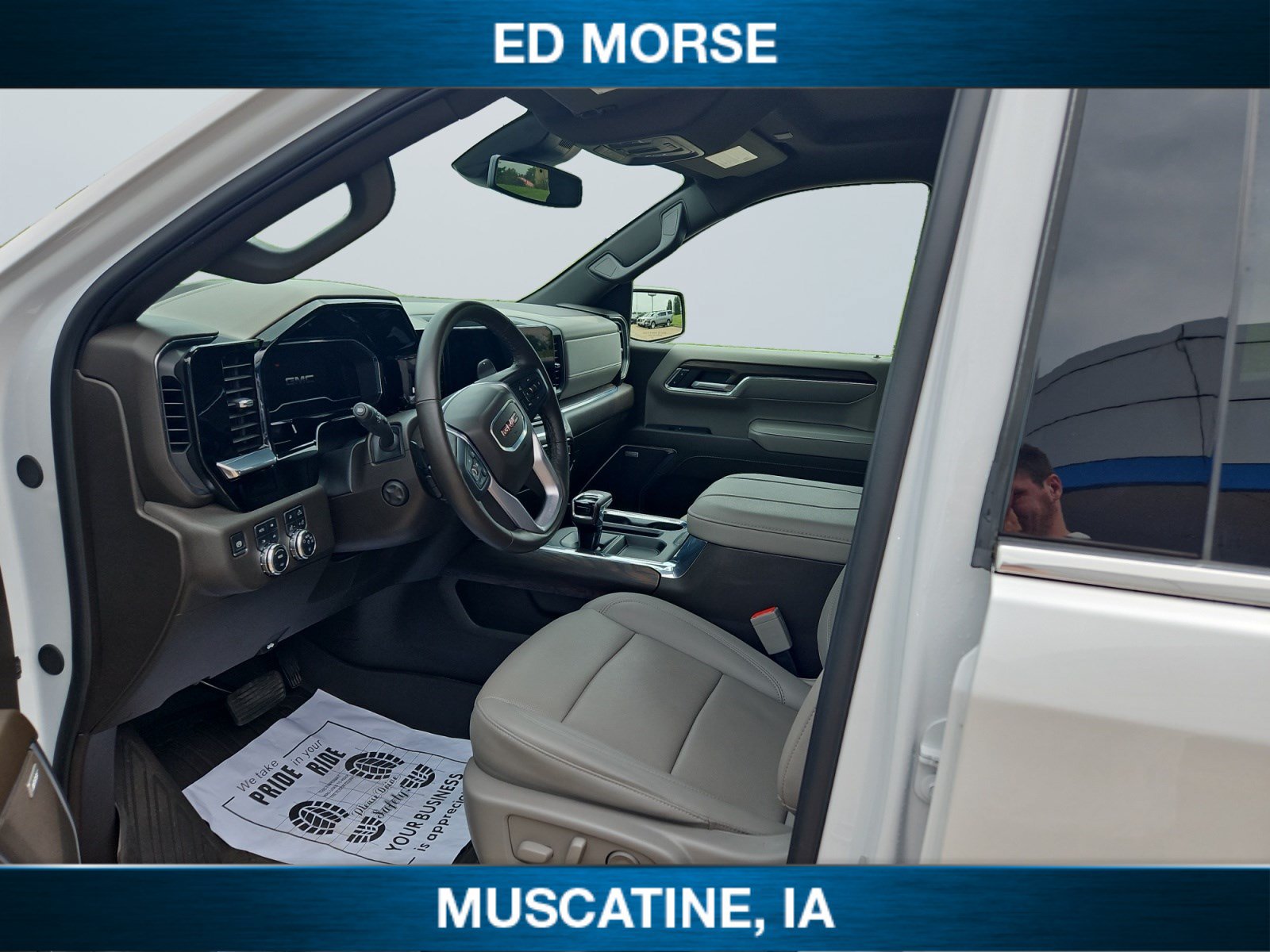 Certified 2024 GMC Sierra 1500 SLT w/ SLT Premium Plus Package AWD/4WD image 13