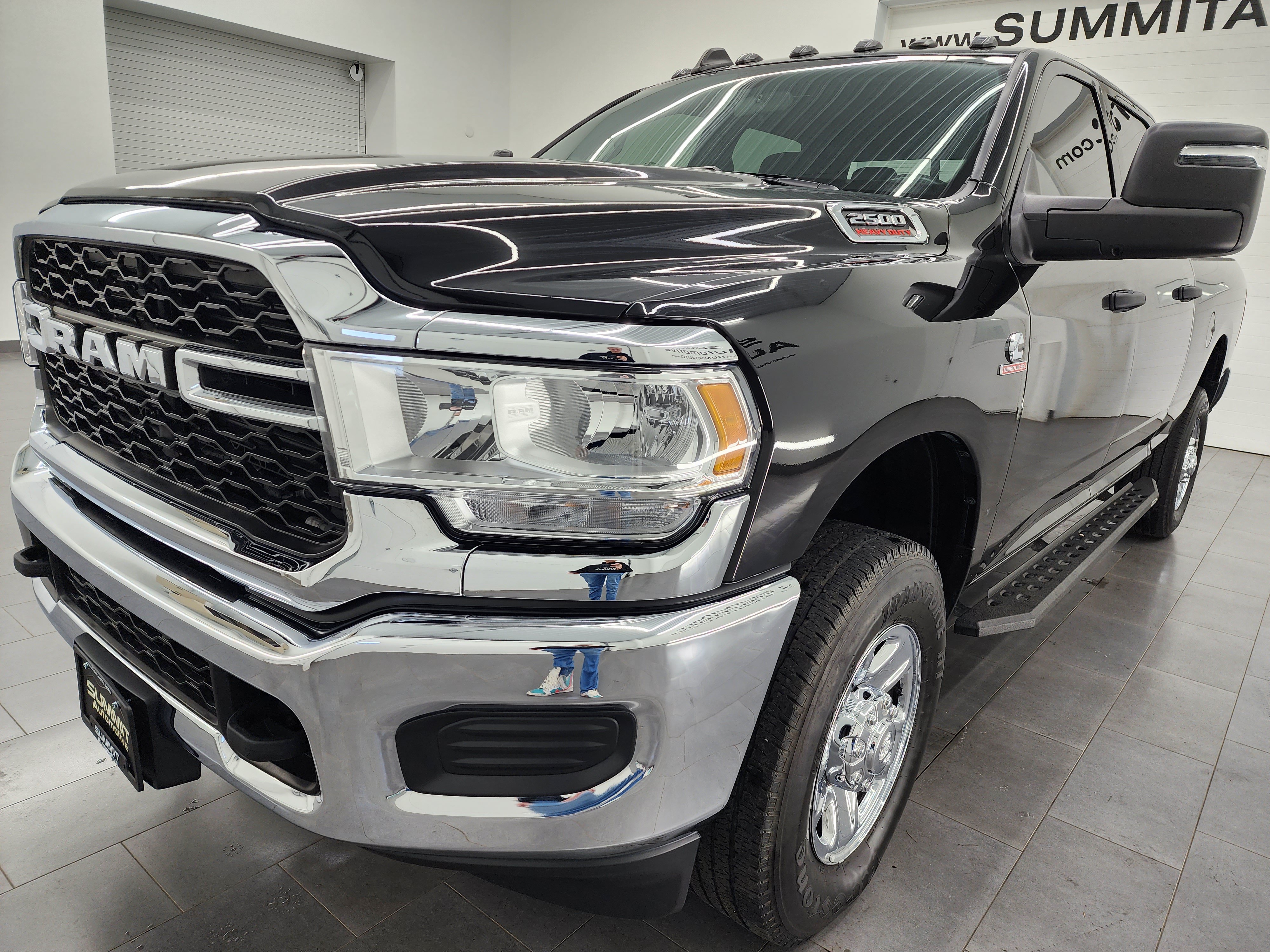 Used 2023 RAM 2500 Tradesman AWD/4WD image 7