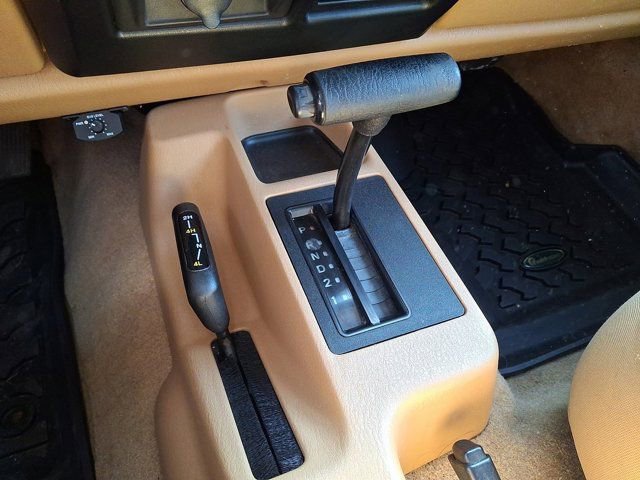 Used 1998 Jeep Wrangler Sahara image 18