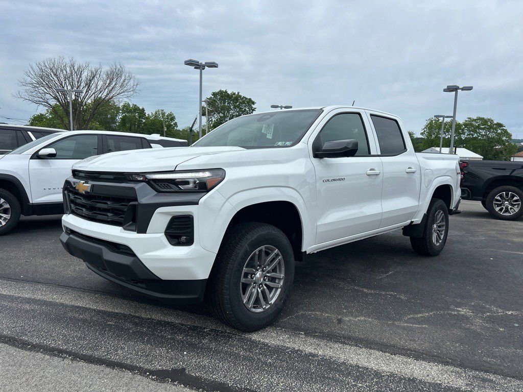 New 2025 Chevrolet Colorado LT w/ LT Convenience Package