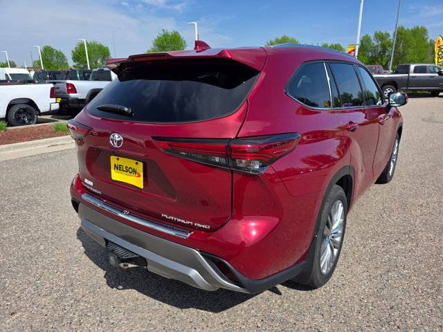 Used 2023 Toyota Highlander Platinum AWD/4WD image 8