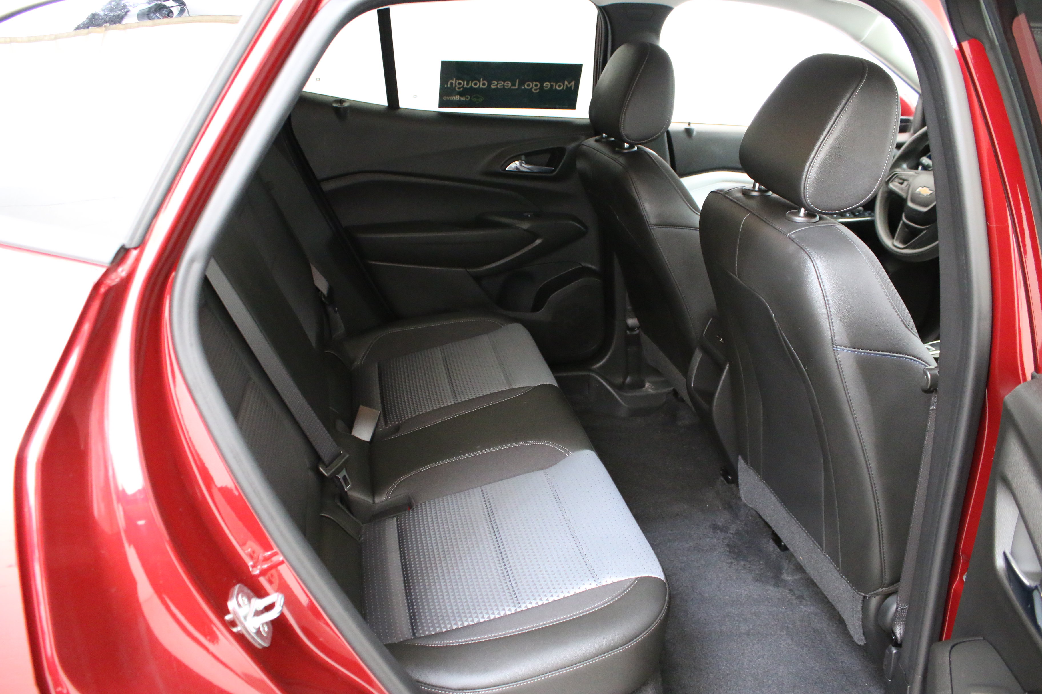 Certified 2024 Chevrolet Trax LT FWD image 30