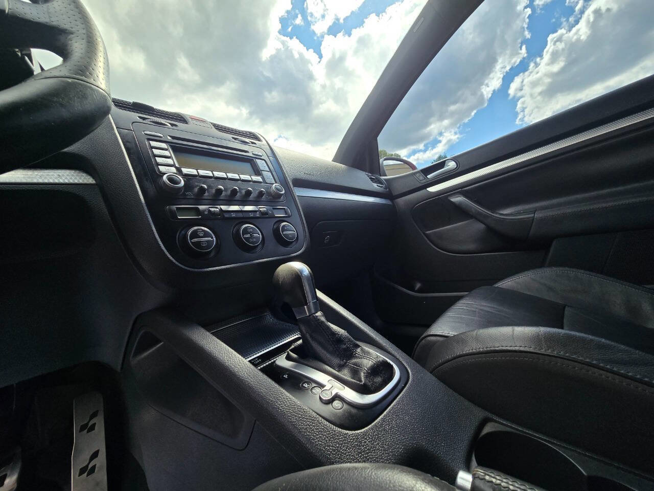 Used 2008 Volkswagen R32 AWD/4WD image 21