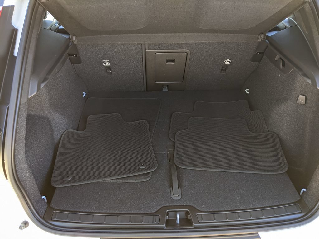 Certified 2023 Volvo XC40 Recharge Ultimate AWD/4WD image 26