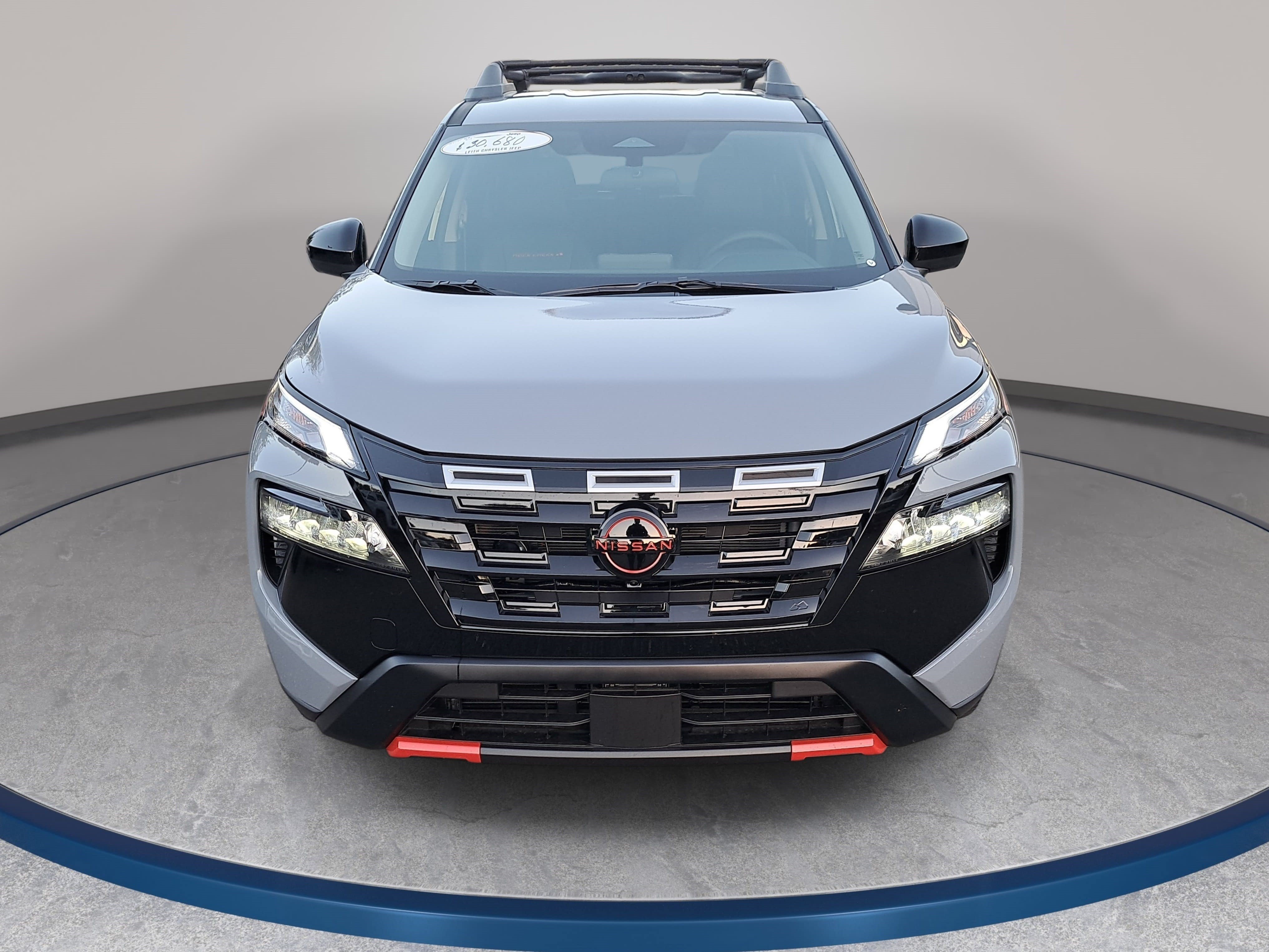 Used 2026 Nissan Rogue SV AWD/4WD image 2