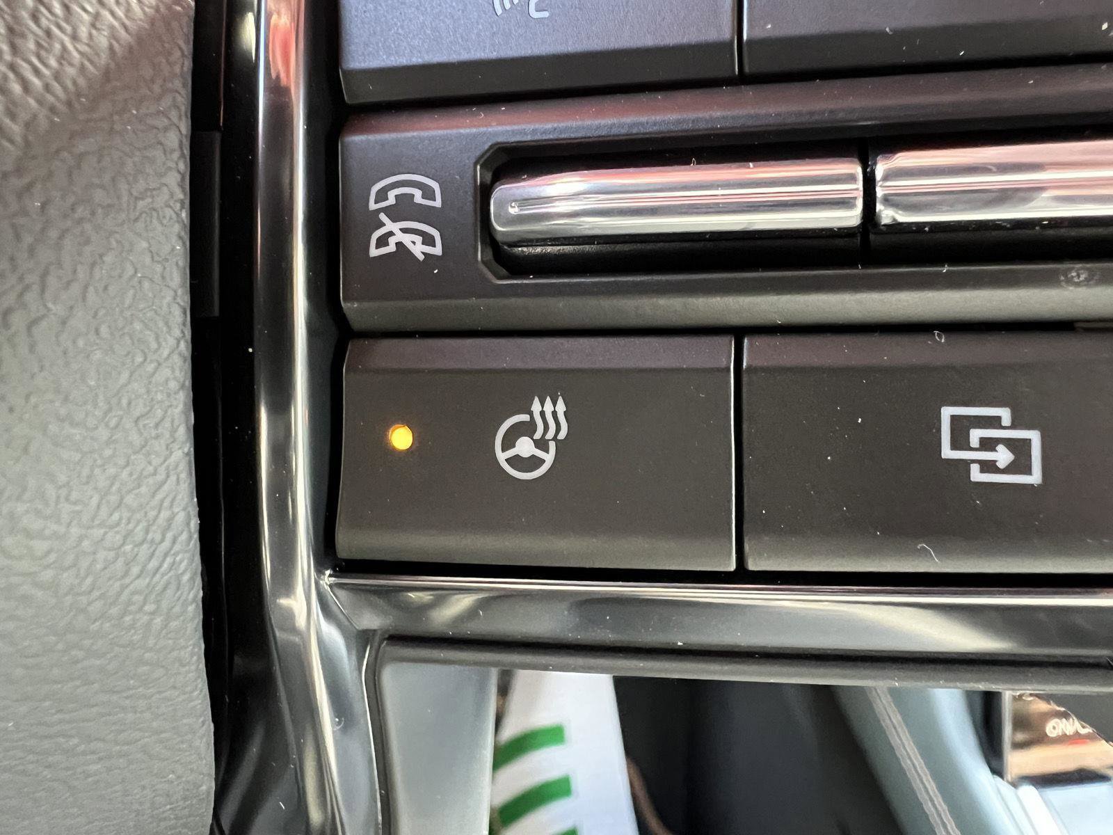 New 2026 GMC Terrain AT4 w/ Technology Package II AWD/4WD image 30