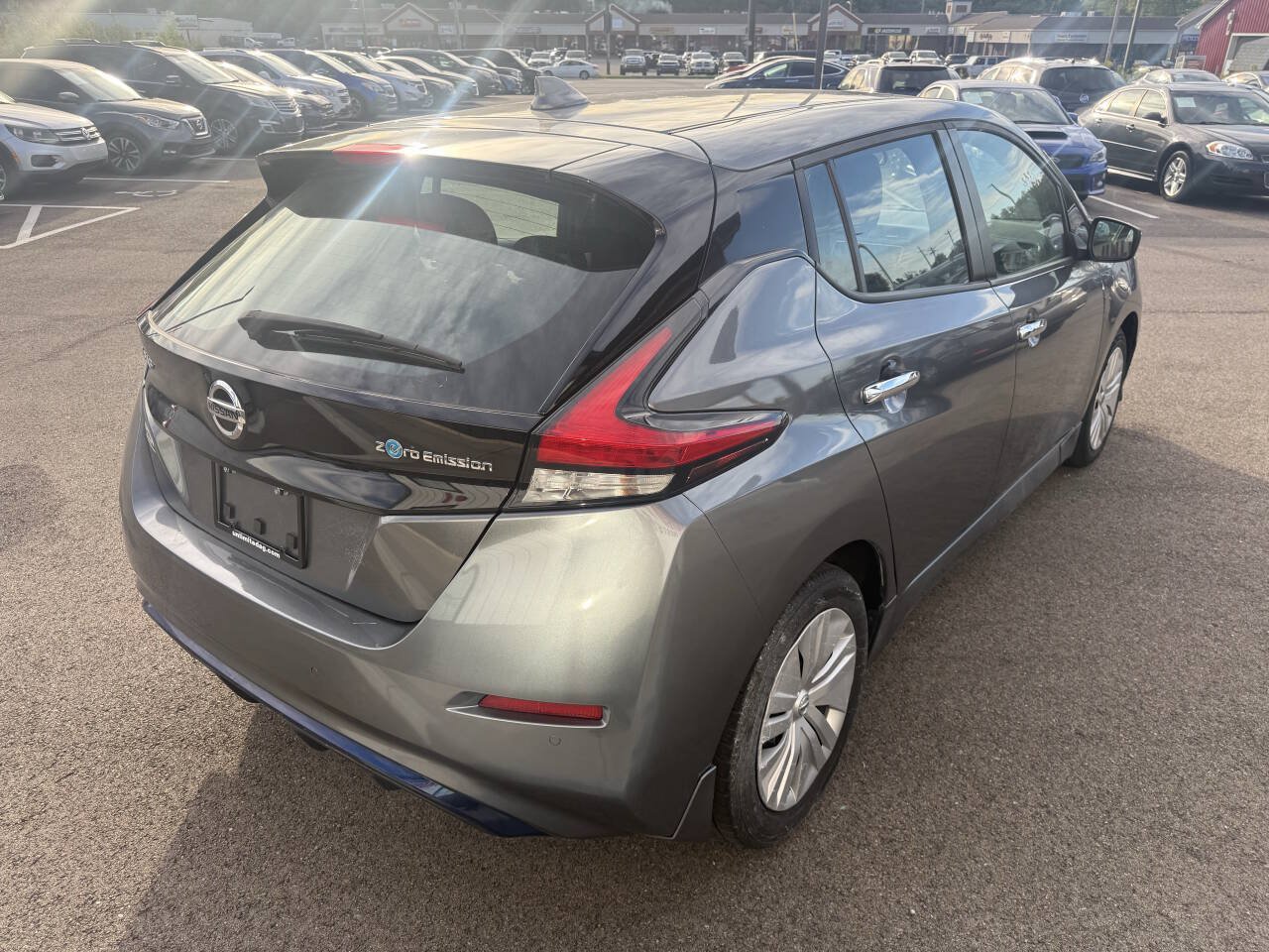 Used 2022 Nissan Leaf S FWD image 7