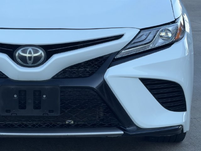 Used 2019 Toyota Camry XSE w/ Navigation Package FWD image 8