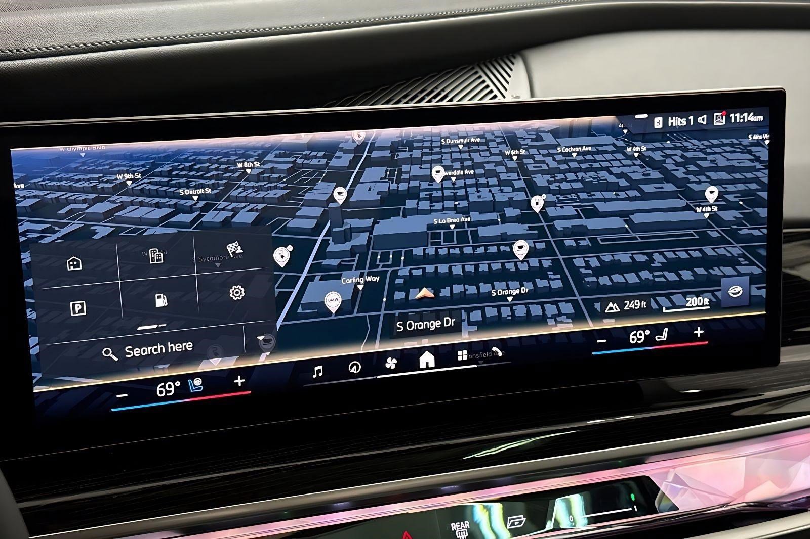 New 2026 BMW 750e xDrive image 24