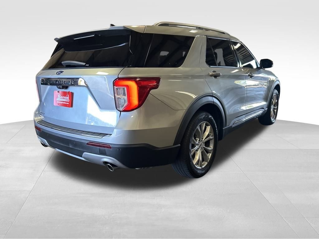 Used 2023 Ford Explorer Limited w/ Equipment Group 301A image 7